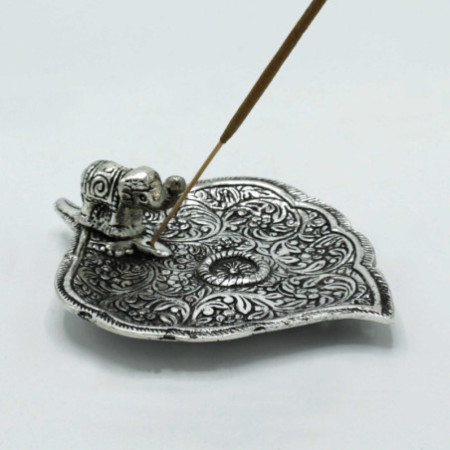 Porte-encens en aluminium poli en forme de feuille d'éléphant 11 cm