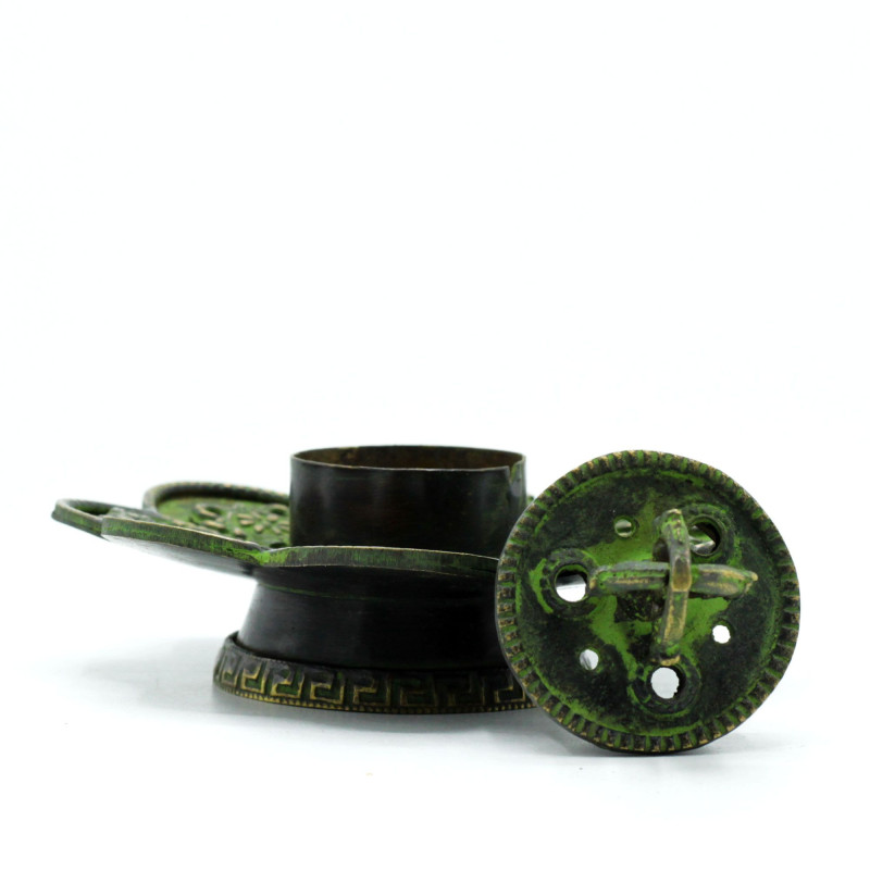 Cône tibétain en laiton vert-de-gris et porte-encens - Huit symboles