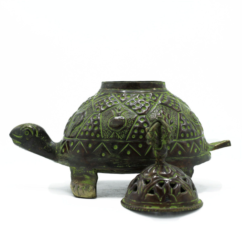 Porte-encens en laiton vert-de-gris motif tortue tibétaine - Grand