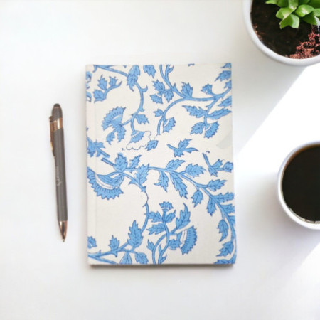 Cahiers à couverture en coton 20 x 15 cm - 96 pages - Motif floral bleu pâle