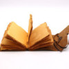 Cuir huilé et clé - 200 pages à tranches décentrées - 13x18cm
