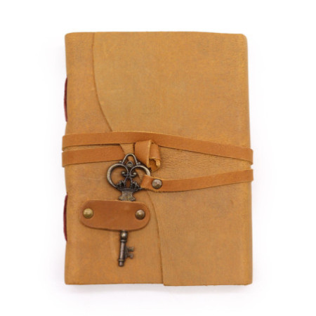 Cuir tanné huilé et clé - 200 pages - 13x18cm