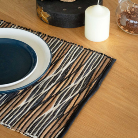 Set de table naturel en jacinthe d'eau - Vagues noires et blanches