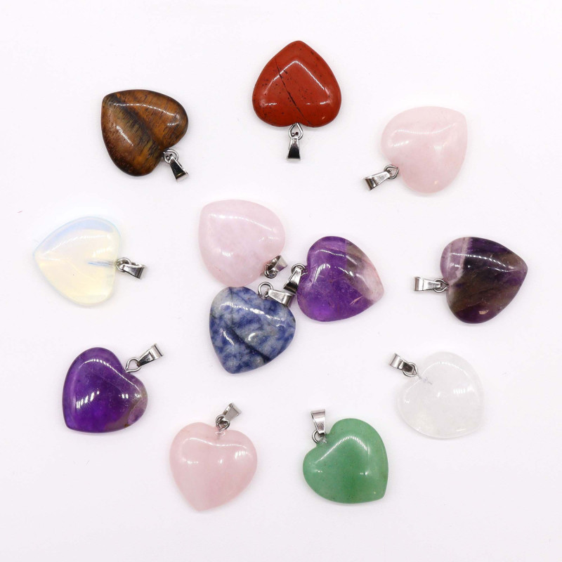 Pendentifs cœur en pierres précieuses (12 assortis) 20 x 6 mm