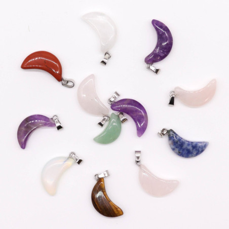 Pendentifs lunes en pierres précieuses (assortiment de 12) 20 x 13 mm