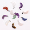 Pendentifs lunes en pierres précieuses (assortiment de 12) 20 x 13 mm
