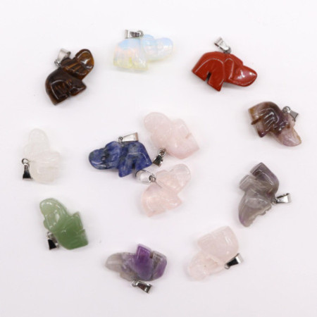 Pendentifs éléphants porte-bonheur en pierres précieuses (assortiment de 12) 25 x 15 mm