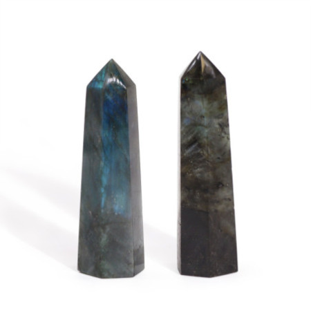 Pointes de labradorite de Madagascar (environ 63-93 g 80 x 90 mm x 25 mm)