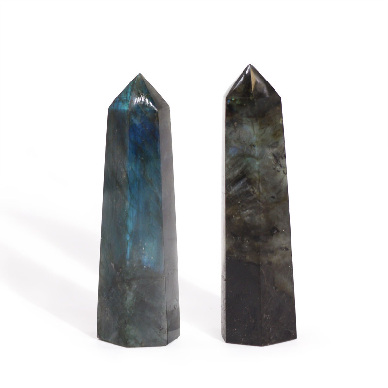 Pointes de labradorite de Madagascar (environ 63-93 g 80 x 90 mm x 25 mm)