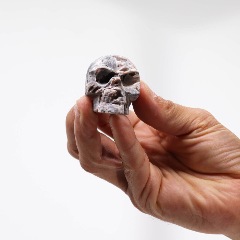 Crâne sculpté en géodes de calcite - (environ 4,5 cm)