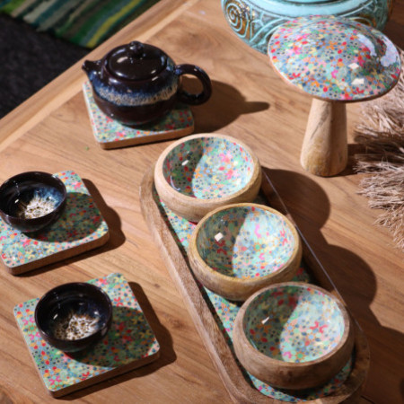 Plateau en bois de manguier avec 3 bols - Joli motif floral