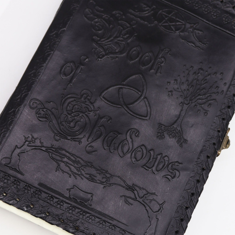 Grand Livre des Ombres - Noir - 200 pages à tranches décentrées - 25x18x3cm