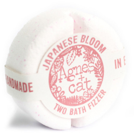 Coffret cadeau - Café et noix (bougie) + Pivoines et fleurs japonaises (pétillant)