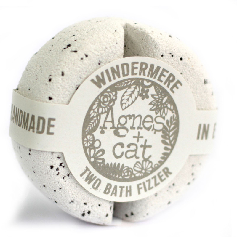 Coffret cadeau - Velvet Moon (bougie) + Windermere & Citrus (pétillant)