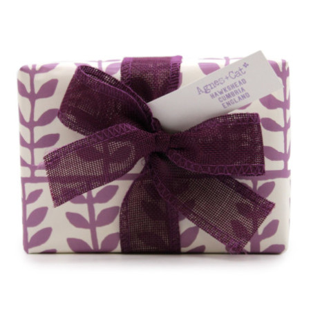 Coffret cadeau - Pierre de lune (bougie) + Provence & Thé et Roses (pétillant)