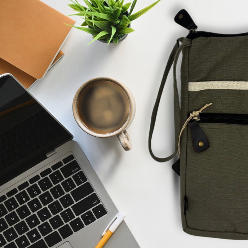 Grande pochette en toile pour ordinateur portable - Olive - 30 x 40 cm