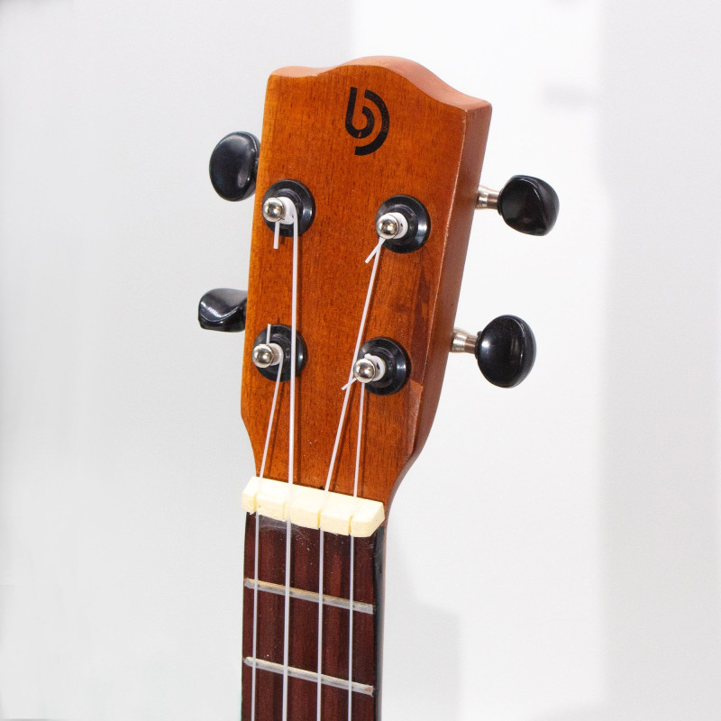 Ukulélé artisanal - Finition orange sunburst (4 cordes)