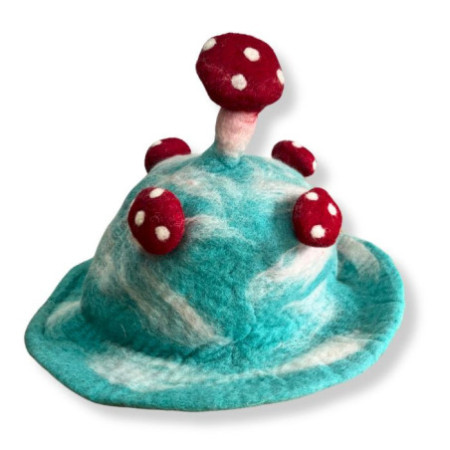 Chapeau champignon feutré - Perdu dans un ciel bleu