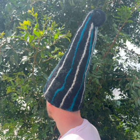 Chapeau de sorcier de sauna en feutre - Rayures noires et bleues