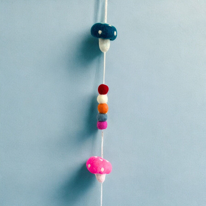 Tenture murale en feutre - Champignons (couleurs aléatoires)