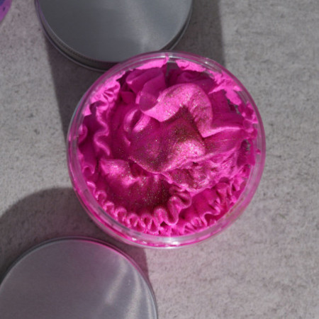 Savon à la crème fouettée Pink Charlotte 120 g