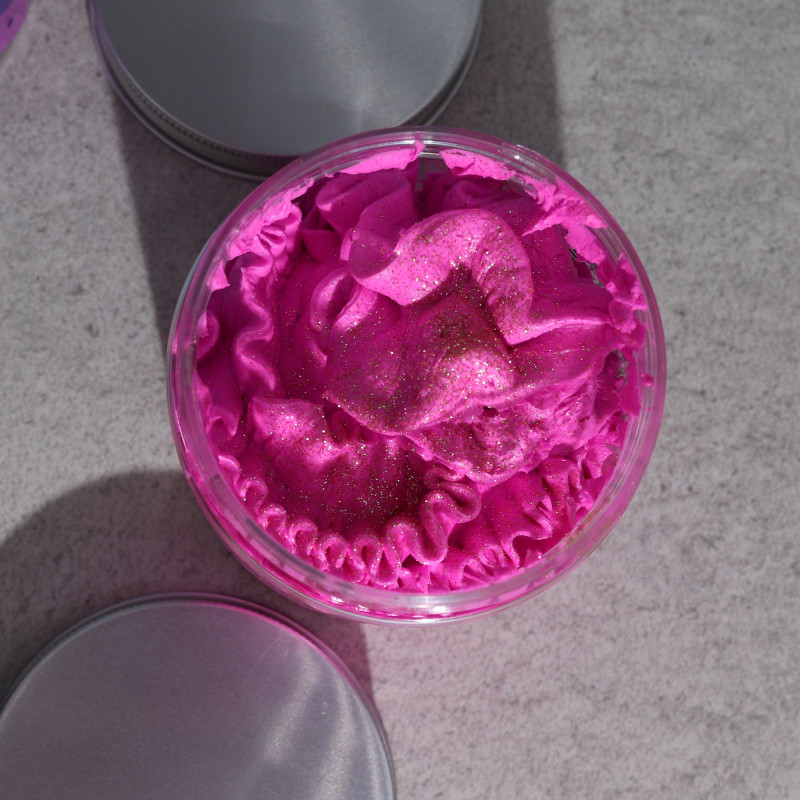 Savon à la crème fouettée Pink Charlotte 120 g