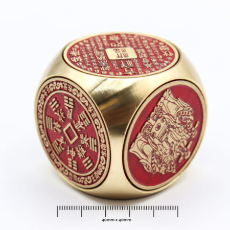 Feng Shui Fortune - Cube de prospérité rouge et laiton - Plat