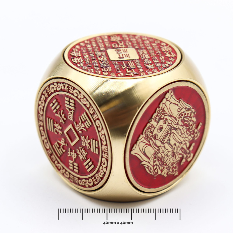 Feng Shui Fortune - Cube de prospérité rouge et laiton - Plat