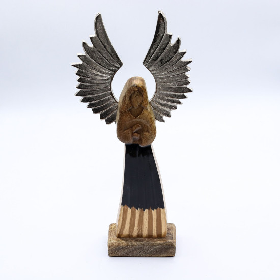 Grand ange gardien en bois de manguier, ailes en métal et détails en émail