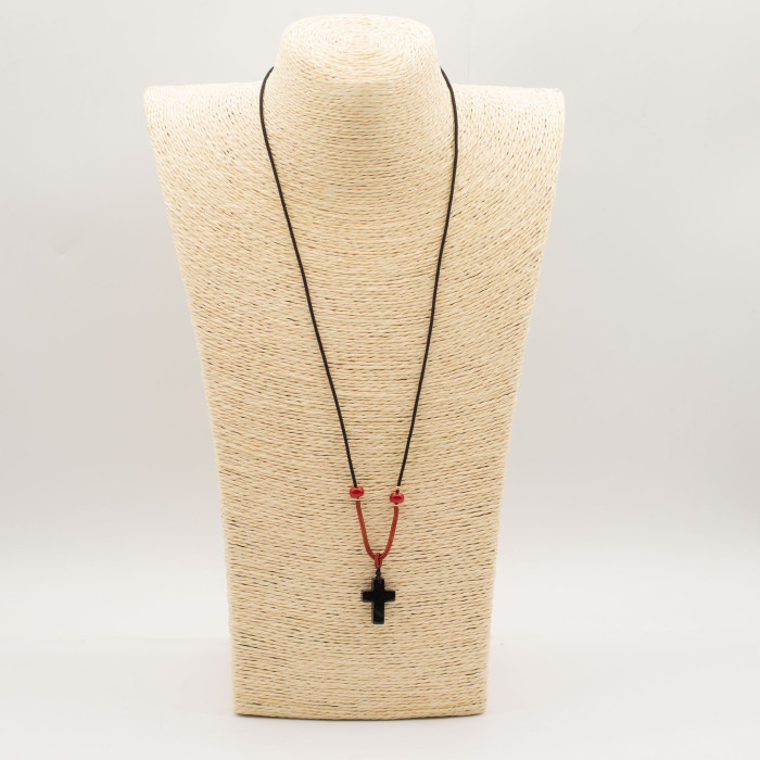Collier cordon avec pendentif en pierre précieuse - Croix en agate noire