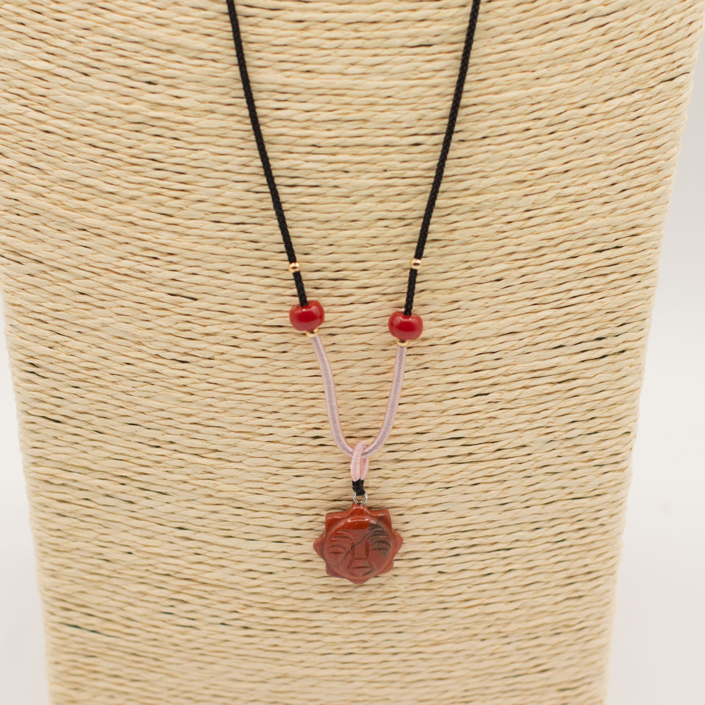 Collier cordon avec pendentif en pierre précieuse - Cornaline visage de soleil