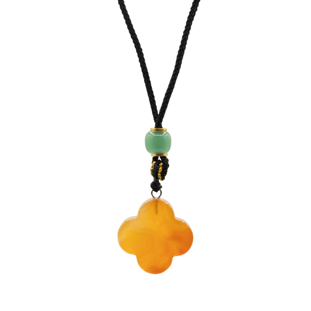 Collier cordon avec pendentif en pierre précieuse - Trèfle en jade rouge