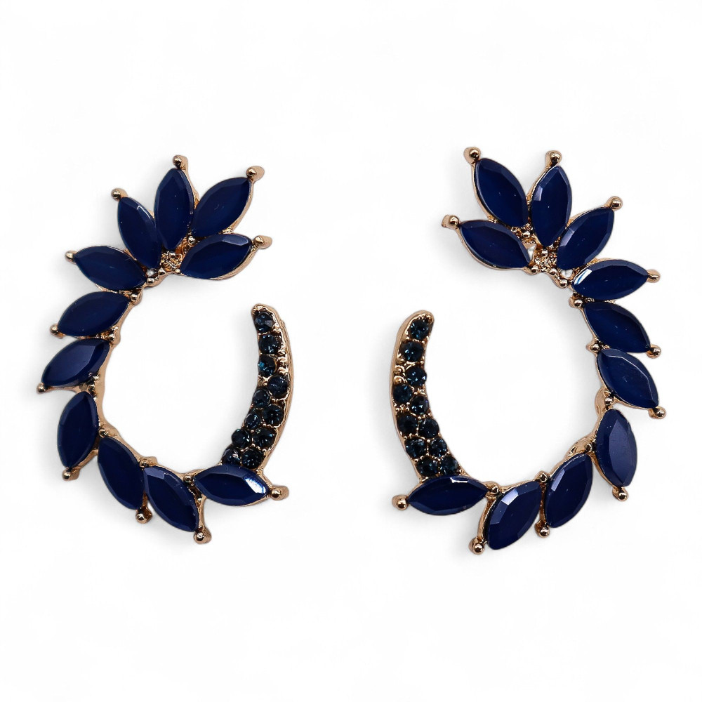 Boucles d'oreilles créoles bleu royal en verre vintage.