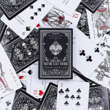 Cartes à jouer et oracles gothiques Memento Mori