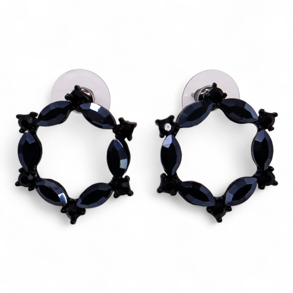 Boucles d'oreilles créoles en verre vintage noir de jais.
