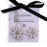 Boucles d'oreilles en perles, verre vintage et fleurs.