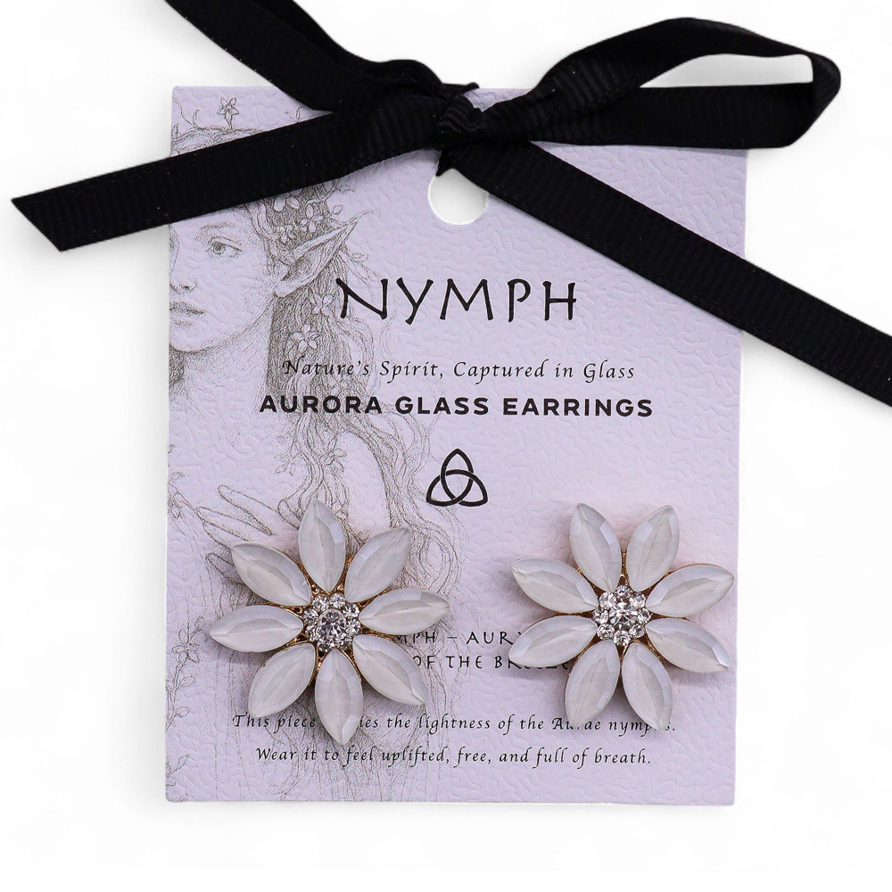 Boucles d'oreilles en perles, verre vintage et fleurs.