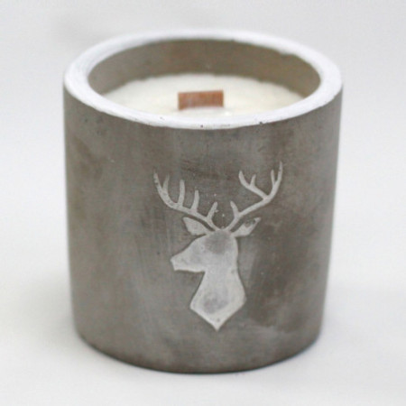 Bougie de soja en béton Med - Tête de cerf - Whisky et fumée de bois