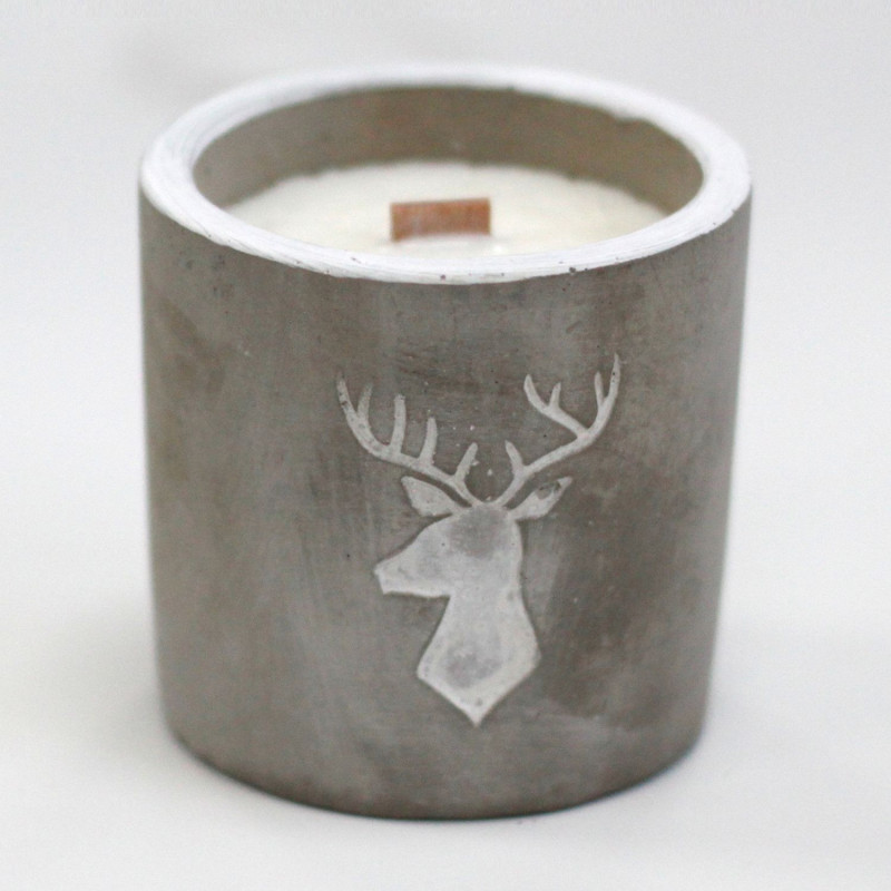 Bougie de soja en béton Med - Tête de cerf - Whisky et fumée de bois