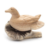 Sculpture artisanale en bois représentant un parasite - Canard sauvage au repos