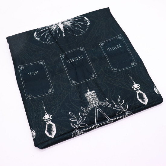 Tapis de lecture de tarot - Sorcière ancienne