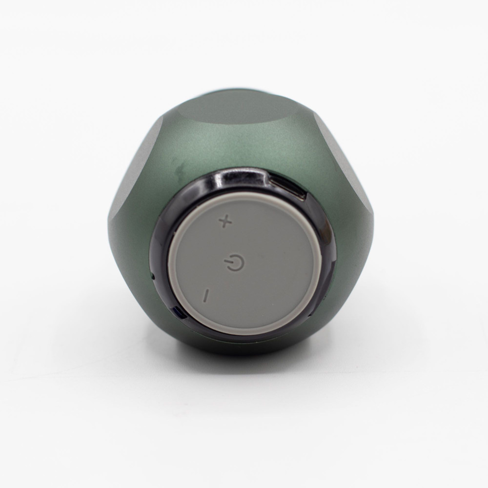 Mini-enceinte verte avec crochet de camping