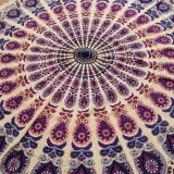 Petit mandala rond en coton (130 cm) - Violet paon