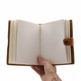 Carnet en cuir gaufré - Motif floral beige - 17,8 × 12,7 cm