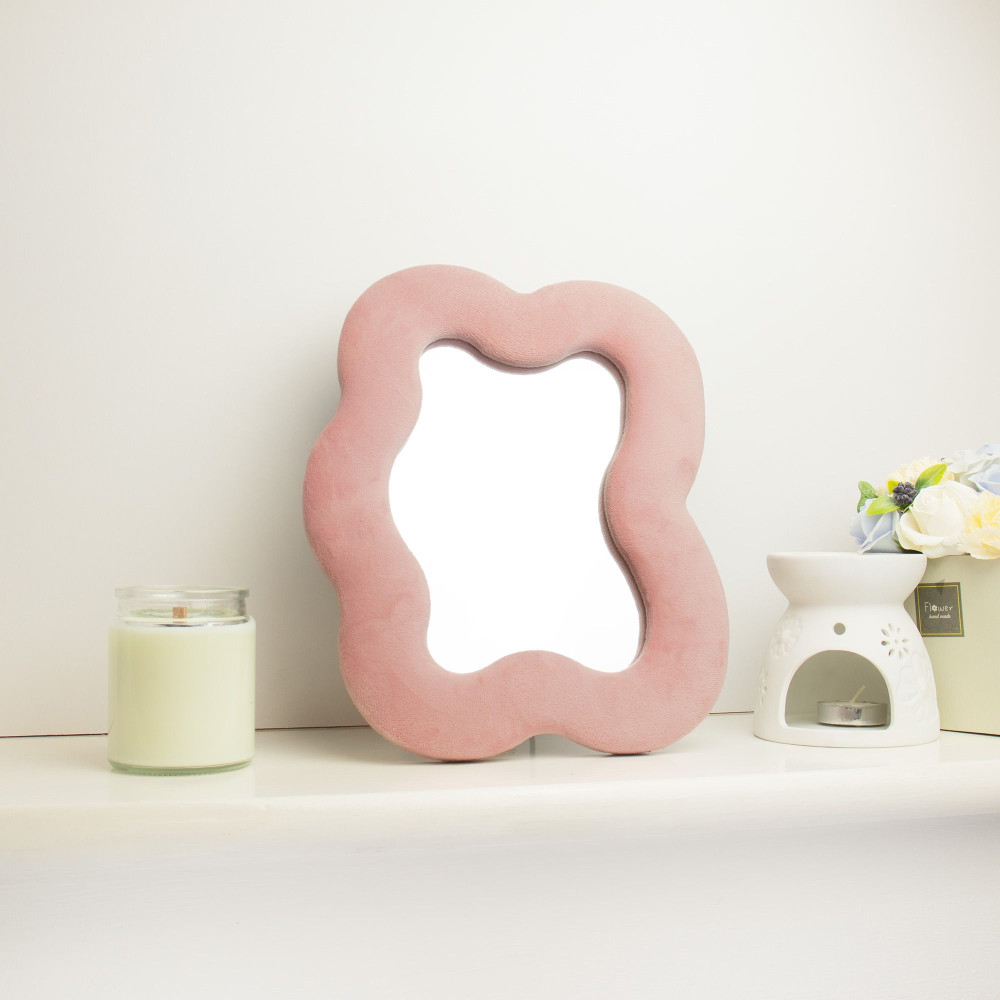 Miroir doux et ondulé - Galet carré - Rose blush (22,5 x 27 x 2,3 cm)