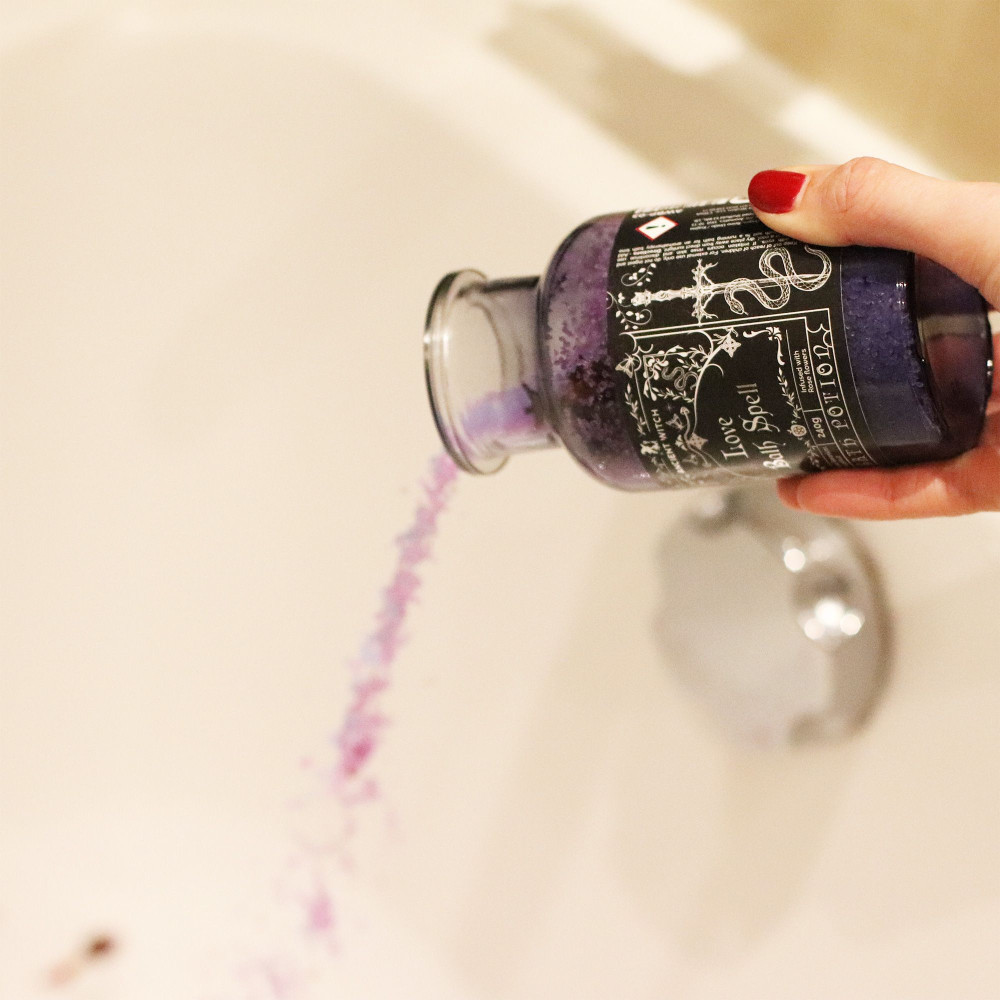 Potion de Bain Rituel Ancient Witch - Quartz Rose et Amulette en Cristal - Amour