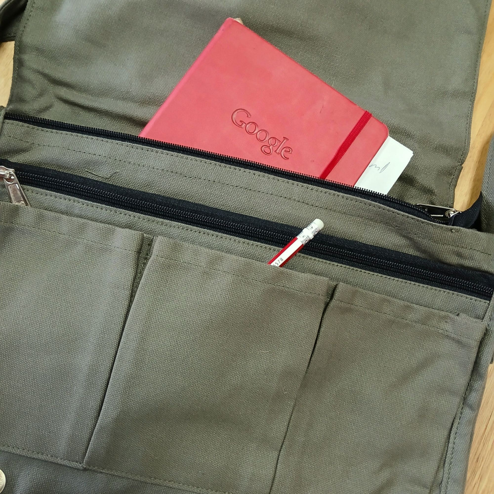 Sacoche pour ordinateur portable en toile de coton - Olive