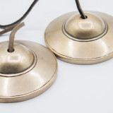 Tingsha tibétain en laiton de qualité supérieure - Modèle traditionnel simple - environ 7,5 cm (345 g)