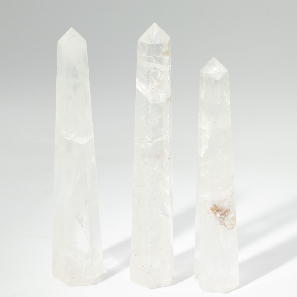 Obélisque à six faces en pierre précieuse, environ 17 cm - Cristal de roche