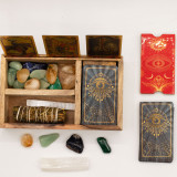 Boîte à tarot à trois compartiments avec porte-cartes